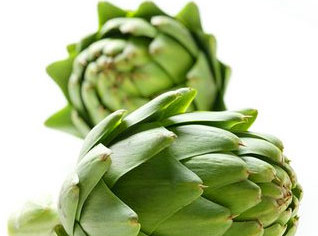 Arriva la primavera con Quinoa, asparagi e carciofi: un pieno di proteine e di ferro!