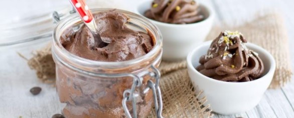 Uovo di cioccolato avanzato? Ecco una golosa mousse